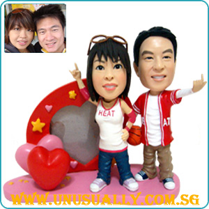 Custom 3D Caricature Fashionable Hip Hop Couple Figurines